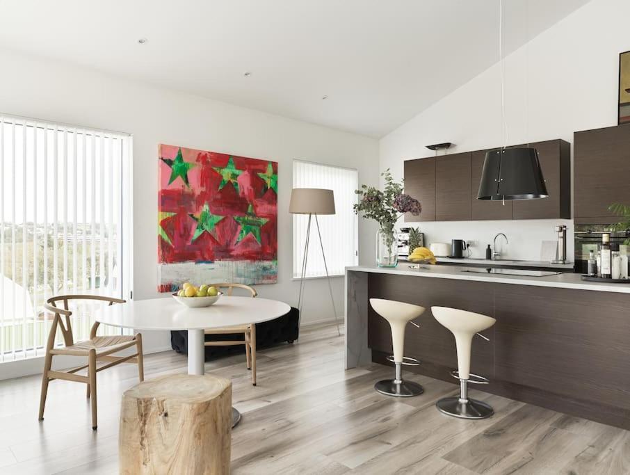 Modern Luxury Apartment - Ocean & Mountain Views Reykjavik Extérieur photo